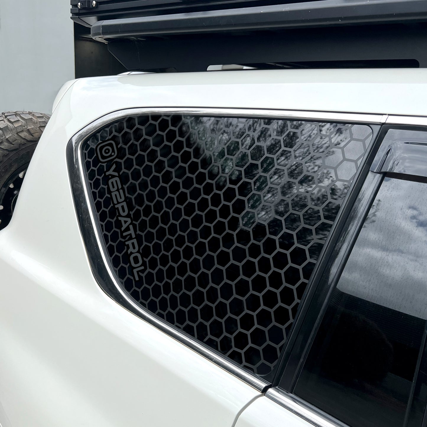 Patrol Y62 Rear Quarter Window - Hexagon Design